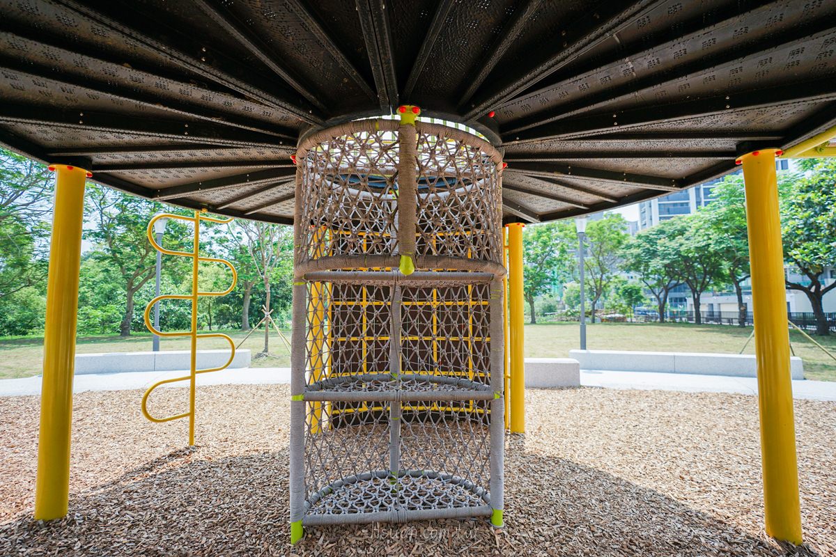 |新竹竹北親子公園|兒22大王花公園/小蝸遊戲場♥滑梯遊戲區/竹北共融式遊戲場/Tsutaya Bookstore 蔦屋竹北樹海店 - 第7張圖 |新竹竹北親子公園|兒22大王花公園/小蝸遊戲場♥滑梯遊戲區/竹北共融式遊戲場/Tsutaya Bookstore 蔦屋竹北樹海店