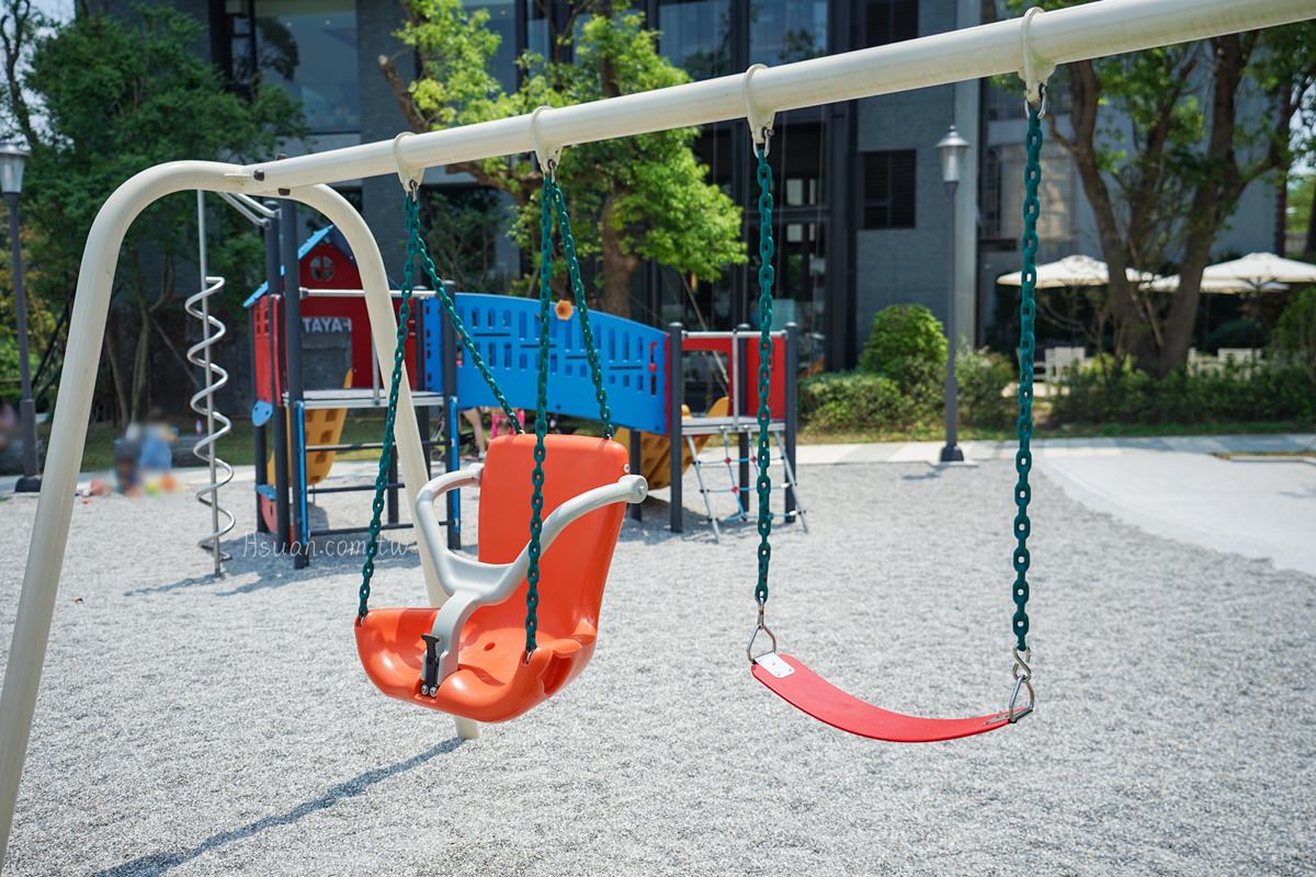 |新竹竹北親子公園|兒22大王花公園/小蝸遊戲場♥滑梯遊戲區/竹北共融式遊戲場/Tsutaya Bookstore 蔦屋竹北樹海店 - 第14張圖 |新竹竹北親子公園|兒22大王花公園/小蝸遊戲場♥滑梯遊戲區/竹北共融式遊戲場/Tsutaya Bookstore 蔦屋竹北樹海店