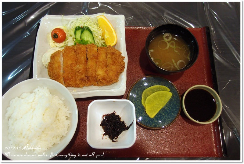 【白色聖誕節之北海道】小樽海鮮市場♥定食&丼物好好吃 - 第16張圖 【白色聖誕節之北海道】小樽海鮮市場♥定食&丼物好好吃