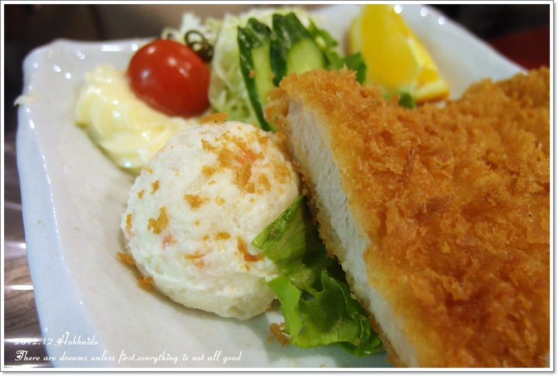 【白色聖誕節之北海道】小樽海鮮市場♥定食&丼物好好吃 - 第17張圖 【白色聖誕節之北海道】小樽海鮮市場♥定食&丼物好好吃