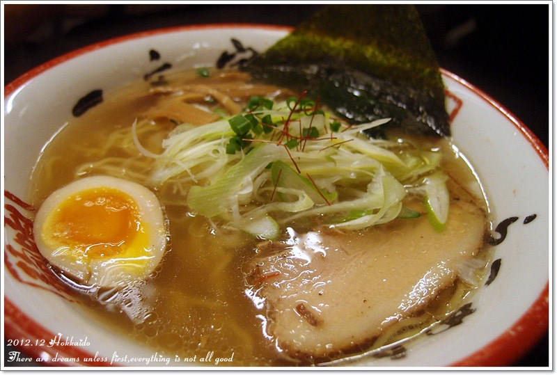 【白色聖誕節之北海道】一文字拉麵函館總本店♥來函館就是要吃鹽味拉麵 - 第16張圖 【白色聖誕節之北海道】一文字拉麵函館總本店♥來函館就是要吃鹽味拉麵
