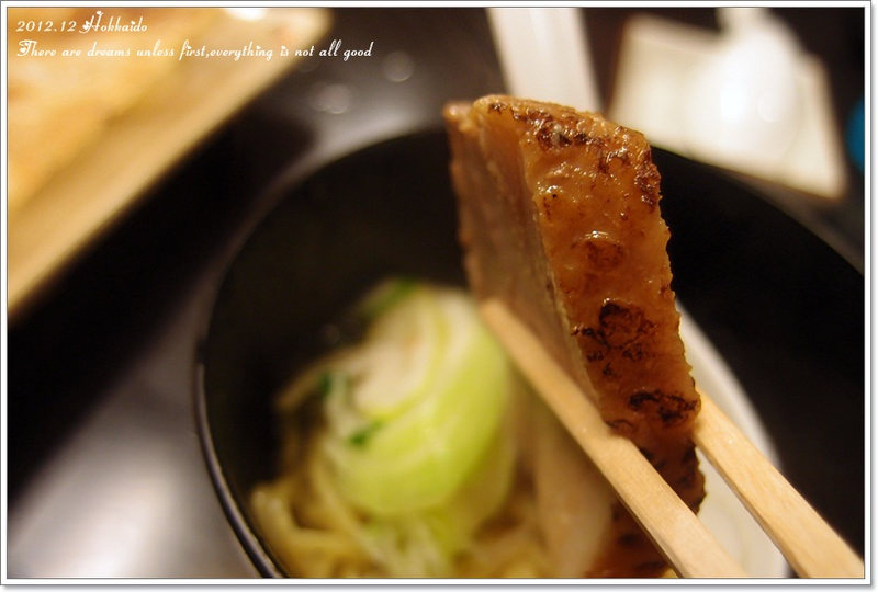【白色聖誕節之北海道】一文字拉麵函館總本店♥來函館就是要吃鹽味拉麵 - 第21張圖 【白色聖誕節之北海道】一文字拉麵函館總本店♥來函館就是要吃鹽味拉麵