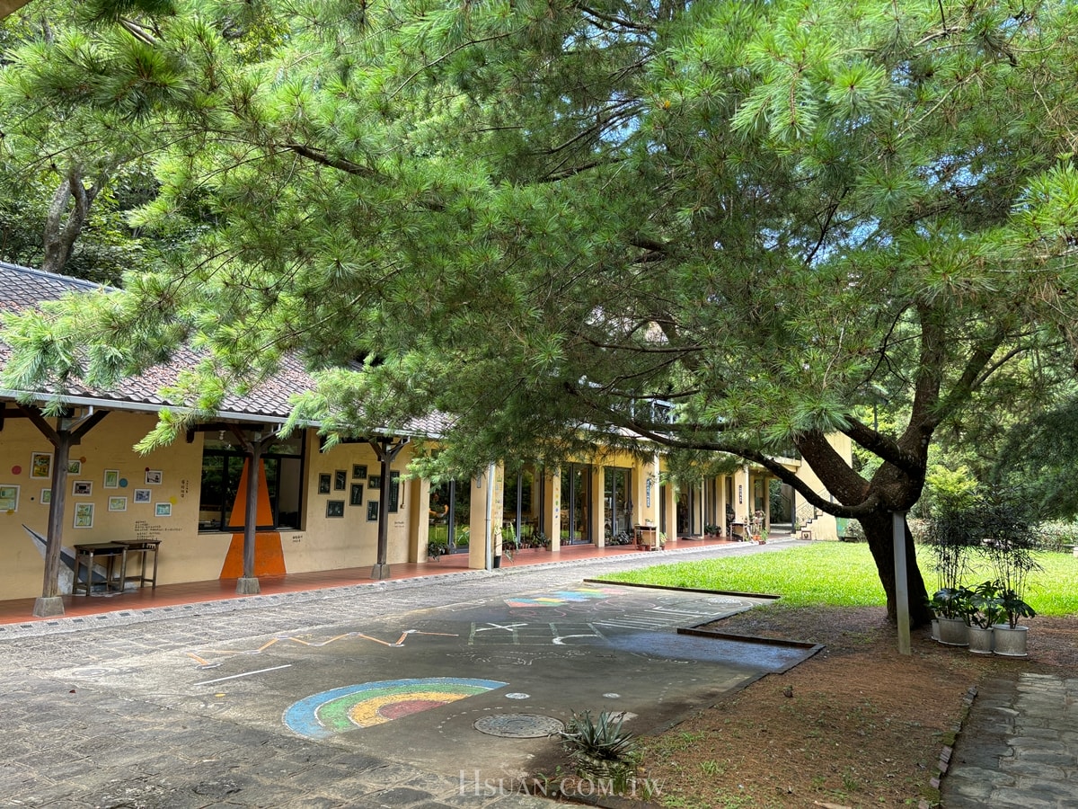 新竹橫山景點｜大山北月♥廢棄國小改造成人文生態館/森林步道/森林景觀餐廳/新竹親子景點