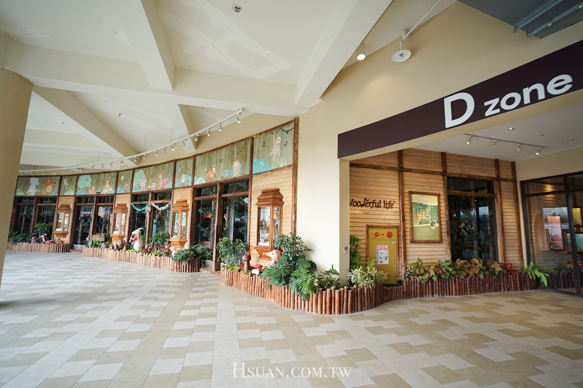 ｜台中麗寶OUTLET親子景點｜台中木育森林♥到森林遊樂場玩耍吧！多樣木製質感設施，大人小孩都能玩哦！