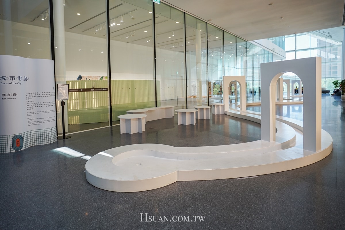 ｜桃園親子景點｜中壢青埔桃園市兒童美術館♥純白山丘建築造型