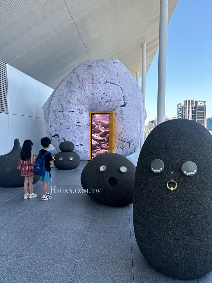 ｜桃園親子景點｜中壢青埔桃園市兒童美術館♥純白山丘建築造型