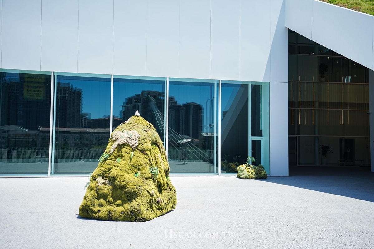 ｜桃園親子景點｜中壢青埔桃園市兒童美術館♥純白山丘建築造型