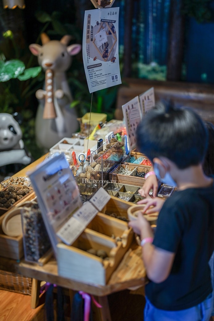 ｜台中麗寶OUTLET親子景點｜台中木育森林♥到森林遊樂場玩耍吧！多樣木製質感設施，大人小孩都能玩哦！