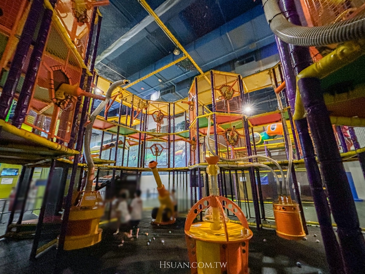 |苗栗室內親子景點|尚順育樂世界♥室內親子遊樂場/6樓攀岩走壁動能特區詳細介紹/小孩放電大推薦 - 第22張圖 |苗栗室內親子景點|尚順育樂世界♥室內親子遊樂場/6樓攀岩走壁動能特區詳細介紹/小孩放電大推薦