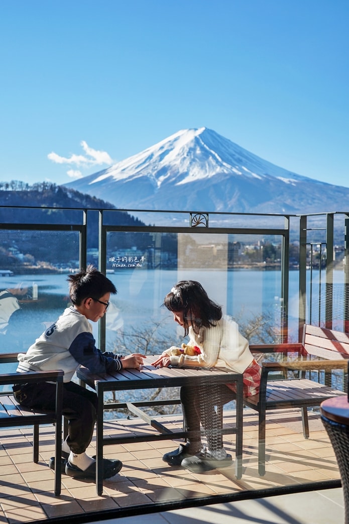 日本河口湖住宿推薦｜風之飯店KUKUNA♥房間就能看到富士山的湖景飯店/逆富士飯店